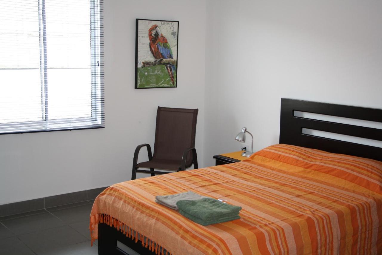 Apartamentos La Alborada Airport Sjo Алахуела Екстер'єр фото