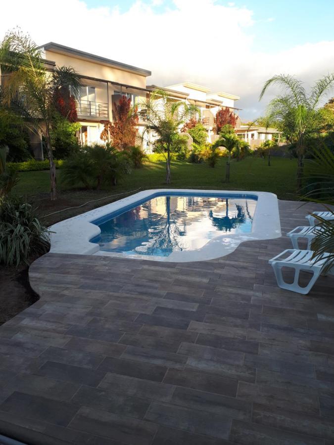 Apartamentos La Alborada Airport Sjo Алахуела Екстер'єр фото